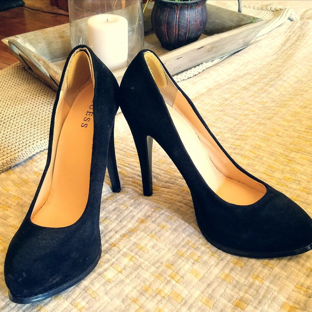 GUESS 5" Black Suede Heels - Sz 9